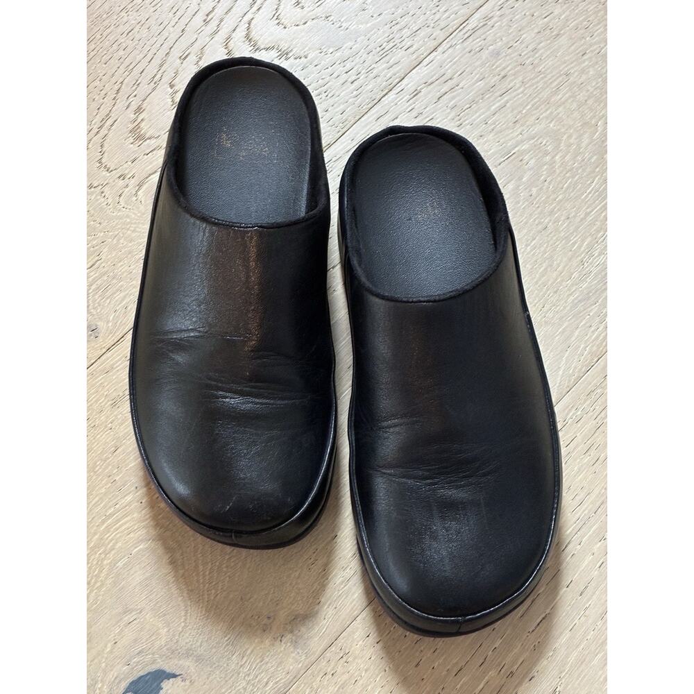 FitFlop Shuv Black Leather Clogs Black Size 7 Microwobbleboard Comfort Mules